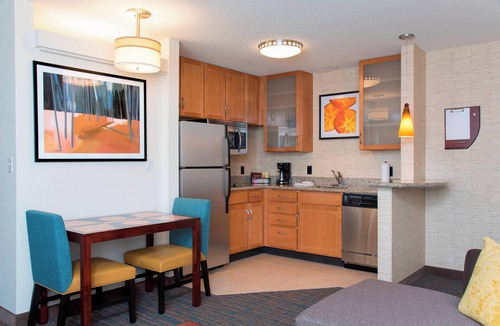 Maumee Hotel | Residence Inn by Marriott Toledo Maumee