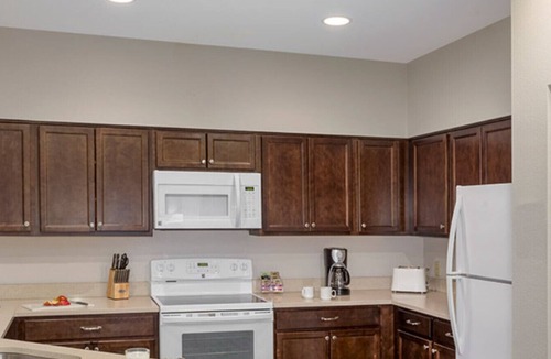 West Yellowstone Condo | Resort 1BD condo 1 block from Yellowstone gates with resort amenities