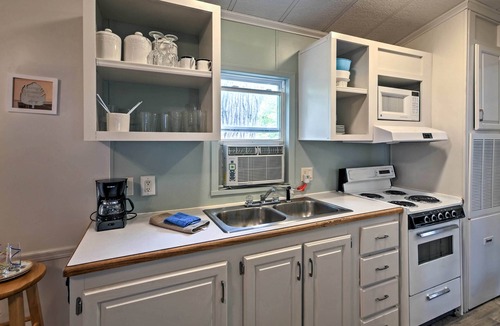 Put-in-Bay Cabin | Resort Cabin 1 Mi to Middle Bass Island State Park