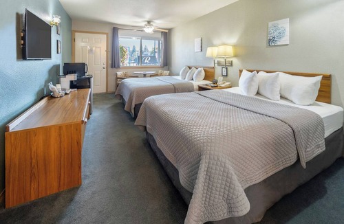 Garden District Hotel | Resort City Inn Coeur d'Alene