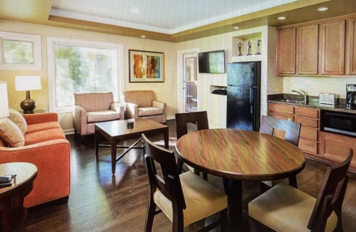 Paradise Valley Village Resort | Resort in N Scottsdale