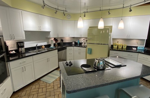 Oakland Hills at Geist House | Resort style living - heated pool, hot tub, game room, pond and ample parking!