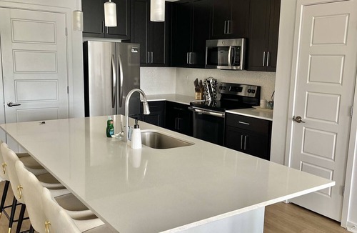 Desert View Village Condo | Resort style living in N Scottsdale, 5min to Kierland dining, Phoenix Open, Mayo