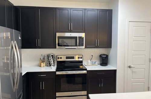 Desert View Village Condo | Resort style living in N Scottsdale, 5min to Kierland dining, Phoenix Open, Mayo