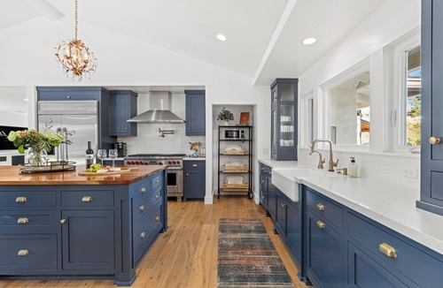 Los Olivos House | Retreat - sleeps 6 with Pool & Spa! 1 Mile to L.O.