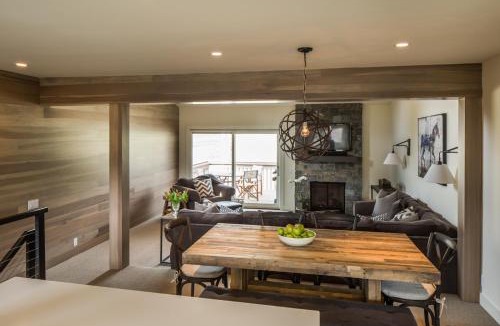 Elkhorn Village House | Ridge 91 at Elkhorn