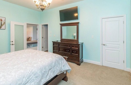 Georgetown House | Ridgeview's Oasis is truly a unique stay