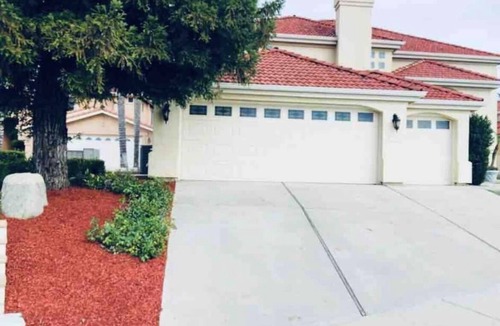Bakersfield House | Rio Bravo Country Club Beautiful Custom Home