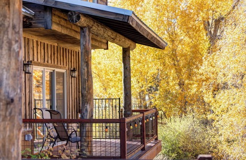 South Fork Cabin | Rio Oasis - Riverside Tranquility