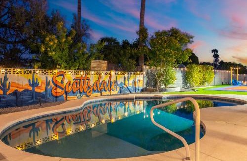 Paradise Valley Village House | Rio Resort Kierland Pool Hot tub Mini Golf Fun