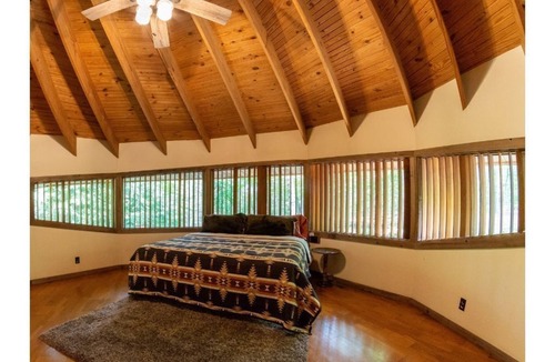 Garrison House | "River Camp" - Scenic Riverfront views, Fishing, and 2 mi to Shawnee Sate Forest