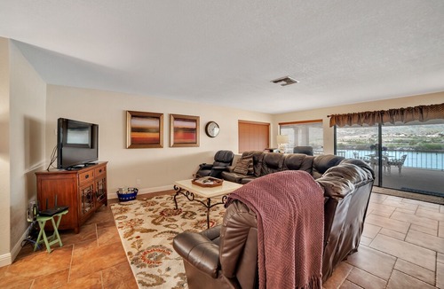 Holiday Shores House | RIVERFRONT HOME WITH PRIVATE DOCK