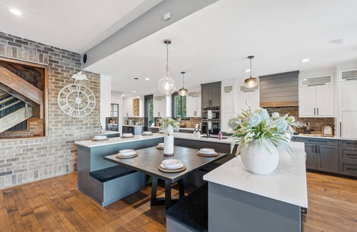 Midway House | Riverfront Retreat- 4BR 3.5BA w/Pool, Dock & Kayaks, Sleeps 14-Close To Savannah