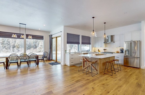 McCall House | Rivers Bend - Riverfront - Clubhouse w/gym, sauna, pool, hot tub