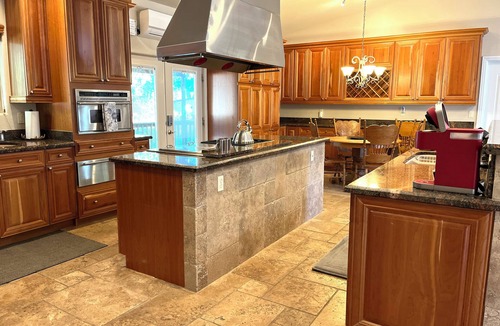 Hatch Cabin | RIVERSIDE RETREAT: PET FRIENDLY: BRYCE/ZION, RAFTING, FISHING, HIKING