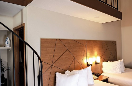 Clarkston Hotel | RiverTree Inn & Suites