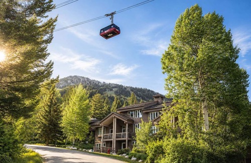 Teton Village House | RMR: Tram Tower 3 Condo in Teton Village