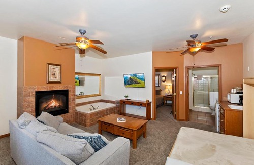 The Village Hotel | Robinhood Resort
