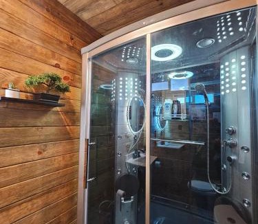 Meadview House | Rockstar Luxury Glamping 360 Views W EVCharger
