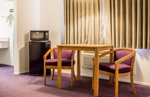 Snowflake Hotel | Rodeway Inn Silver Creek Inn