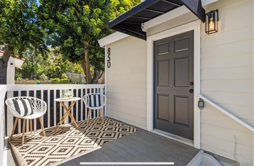 North City Apartment | Romantic stay in Solana Beach