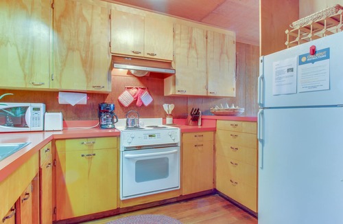 Anchor Bay Cabin | Romantic woodland haven with private hot tub, deck & gorgeous forest/ocean views