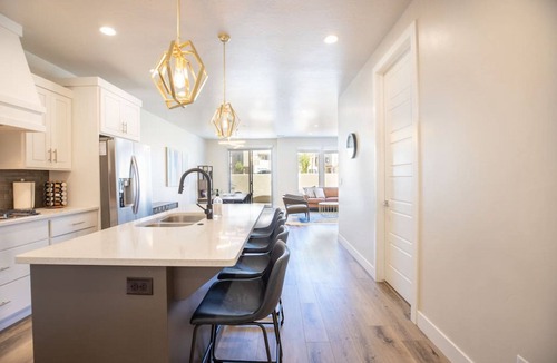 Washington Villa | Rooftop Hot Tub & Heated Pool