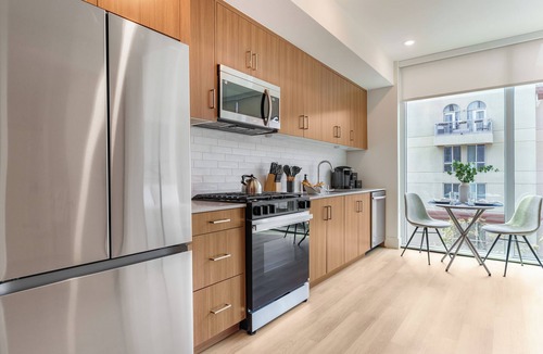 Downtown San Diego Apartment | Rooftop Spa + Pool | Fitness Center | Prime Little Italy | Ancora by AvantStay