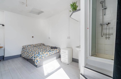 Southampton City Centre House | Room 1 - The Archers