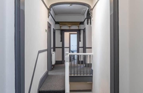 Southampton House | Room 7 - The Archers