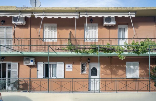 Poros Apartment | Rooms Grapevine
