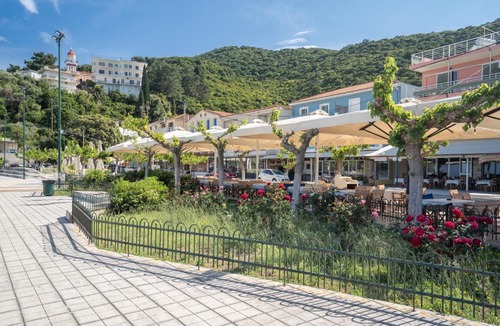 Poros Apartment | Rooms Grapevine