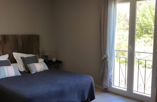 Vico Bed & Breakfast | Rooms with Mountain View, Wi-Fi, Air Conditioning and Pool