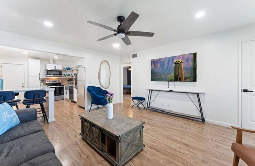 Camelback East Apartment | Rose 4 Plex | Sleeps 20 | PHX
