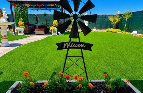 Victorville House | Route 66 Desert Retreat 3 Bedroom Home With Garden