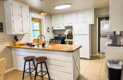 Kingman House | Route 66 Hope Ranch House