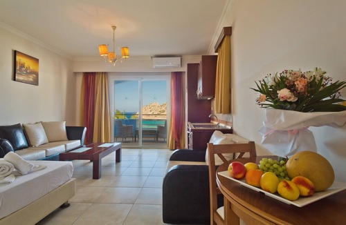 Arkasa Hotel | Royal Beach Karpathos
