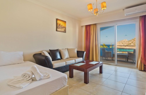 Arkasa Hotel | Royal Beach Karpathos