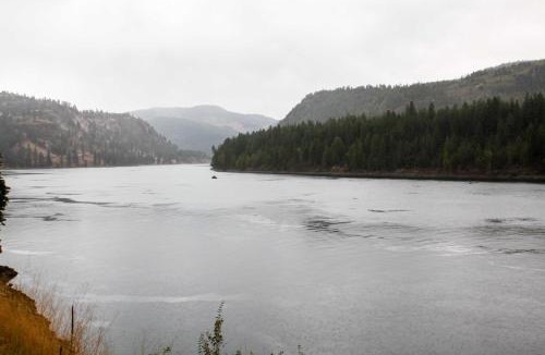 Kettle Falls House | Rural Kettle Falls Bunkhouse w/Airstrip & Trails!