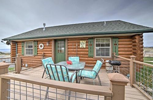 Sterling House | Rustic Cabin Near Palisade State Park w/Deck!