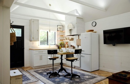 Troy House | Rustic Modern Cottage Retreat in the Heart of Troy