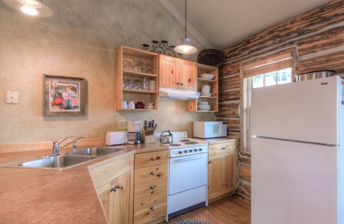 Big Sky Cabin | Rustic Ridge Hideaway | Hot Tub + Elite Ski Access