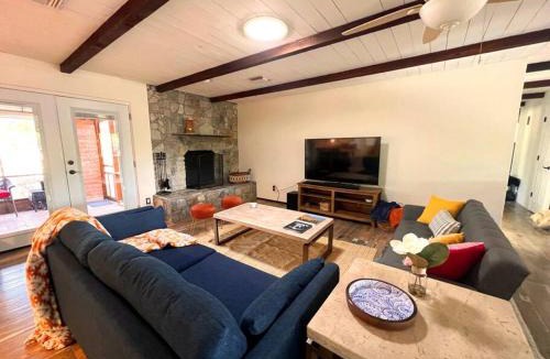 Tanque Verde House | Saguaro Family Oasis - Pool, Hot Tub, Privacy acre