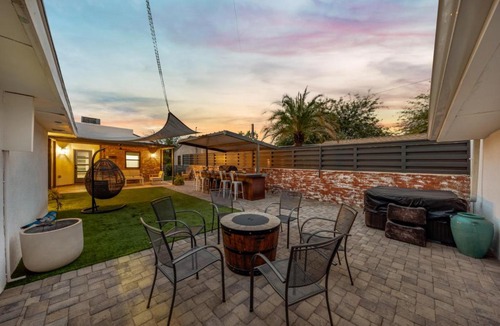 Sam Hughes House | Sam Hughes, 3 BR 2 BA, Outdoor Living, Grill