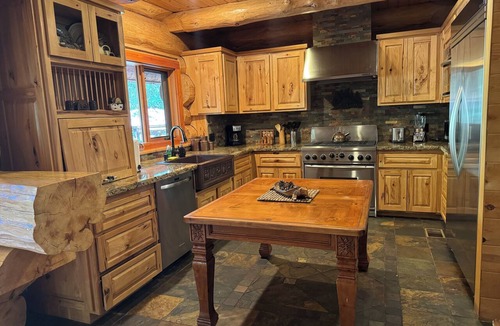 El Cajon House | San Diego’s Luxury Mountain Cabin Retreat