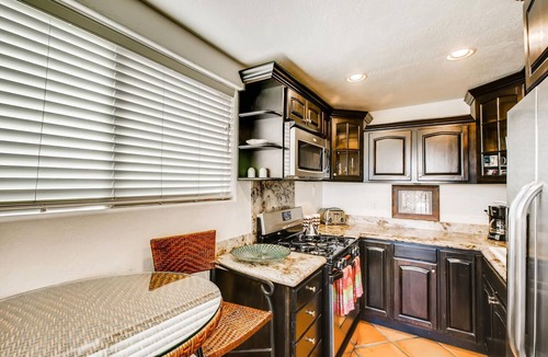 Morena House | San Diego Villa private heated jacuzzi