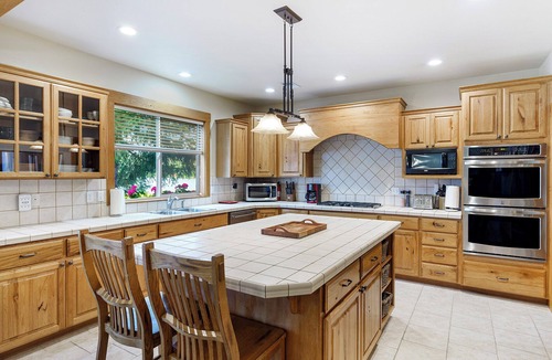 Sagle House | Sandpoint/Schweitzer Mtn Luxury Lake Home avail July 18 to 21 and AUG 23-29