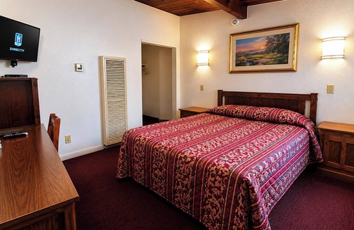 Tehachapi Hotel | Santa Fe Motel Tehachapi by Hotel O