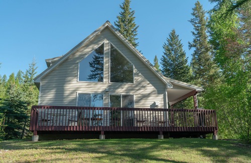 West Glacier House | Scenic House Located At The Doorstep to West Glacier National Park Entrance