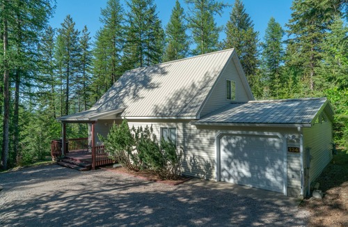 West Glacier House | Scenic House Located At The Doorstep to West Glacier National Park Entrance
